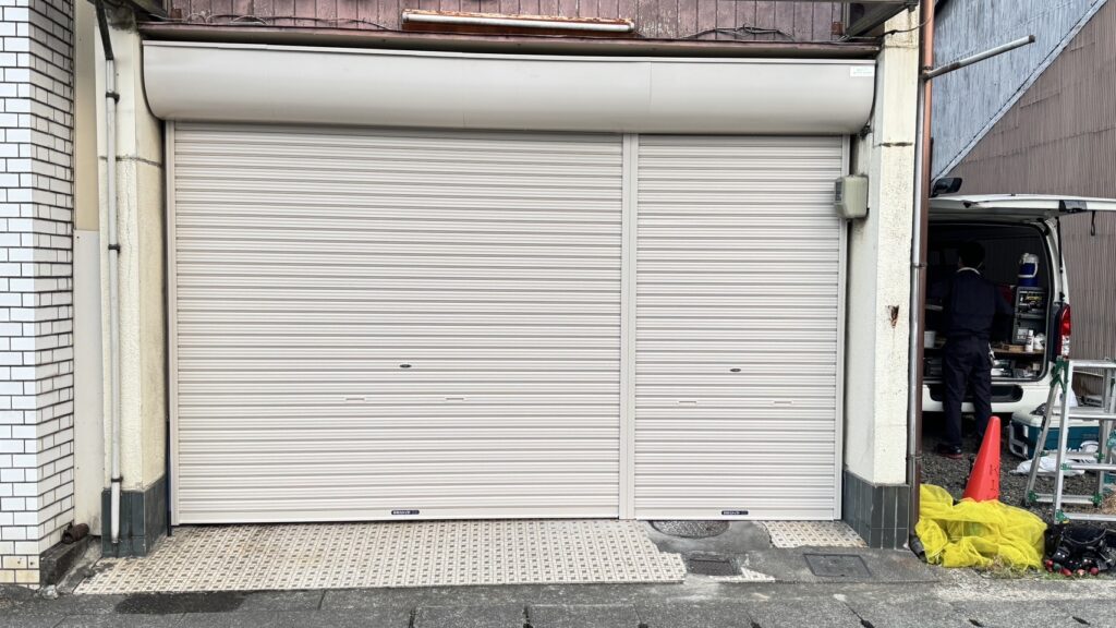 岐阜市シャッター取付工事