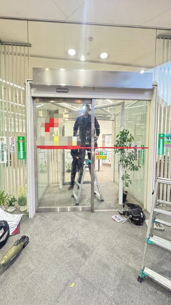 岐阜市自動ドア取替修理