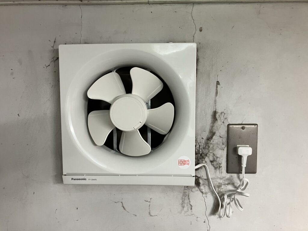 岐阜市換気扇取替工事