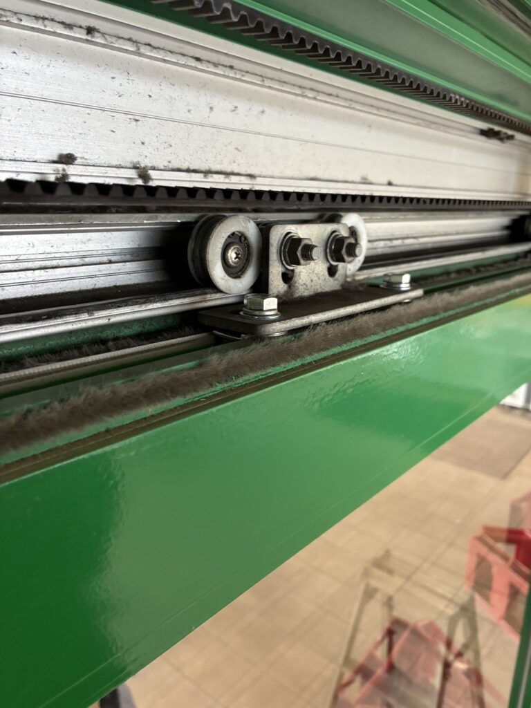 岐阜県　自動ドア修理