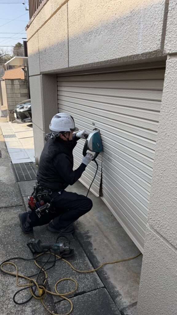 名古屋市　シャッター修理