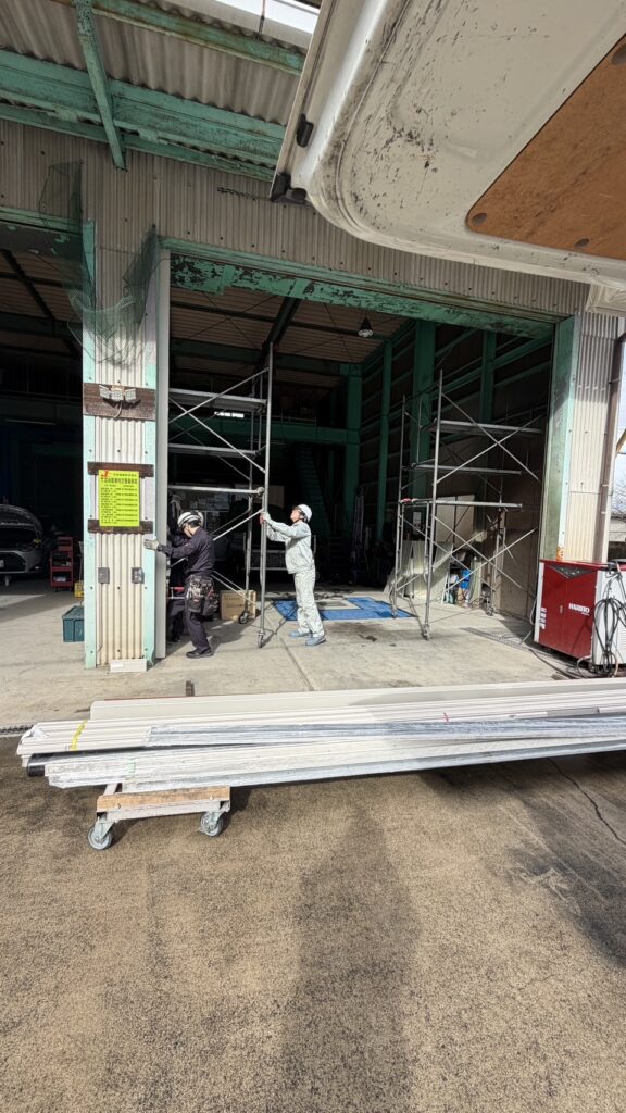 ブロードシャッター取り付け