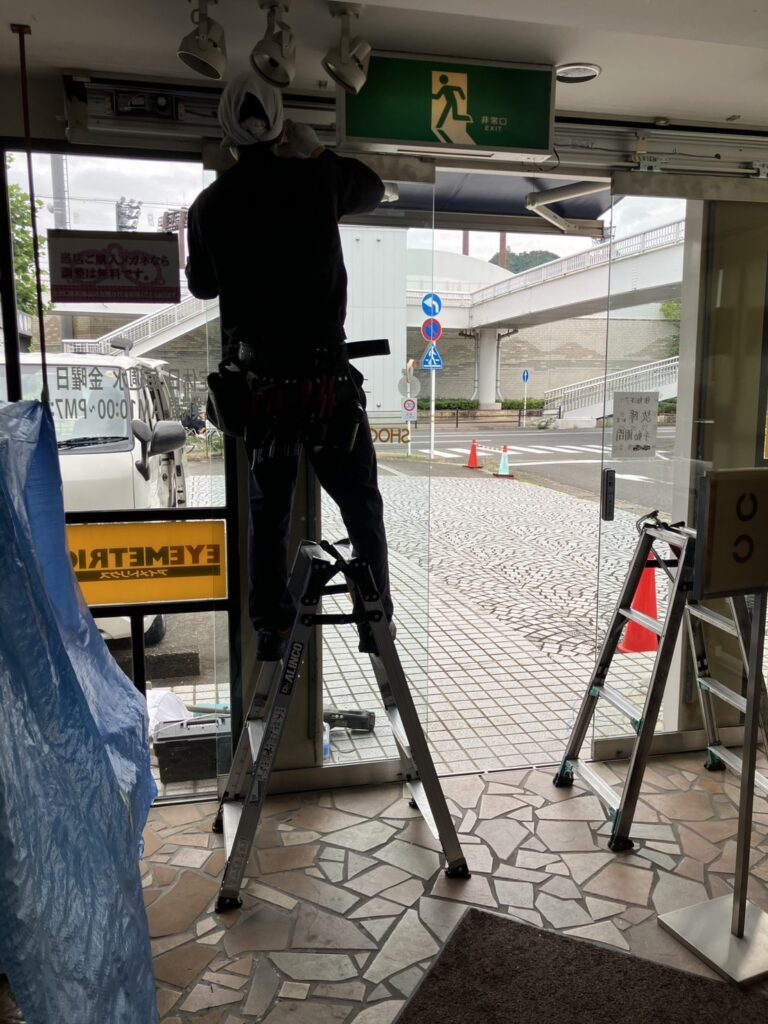 岐阜市 自動ドア工事