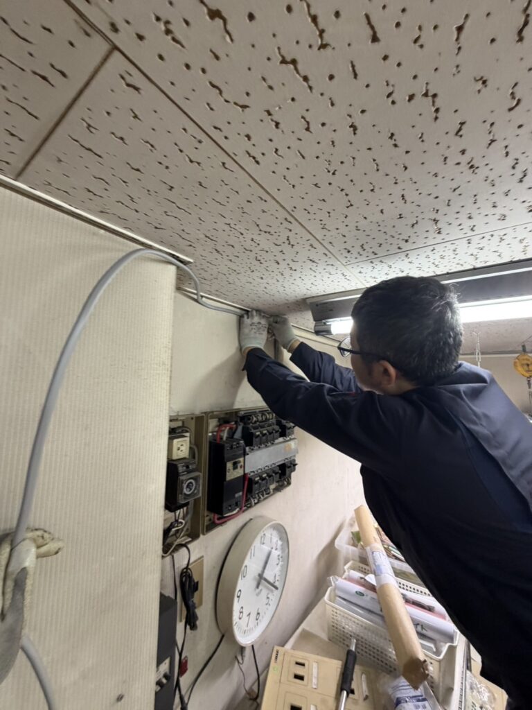 揖斐郡　電源引き直し工事