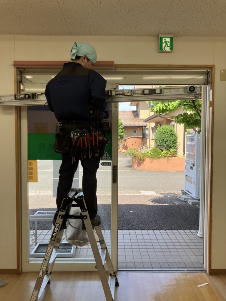 岐阜市 自動ドア修理