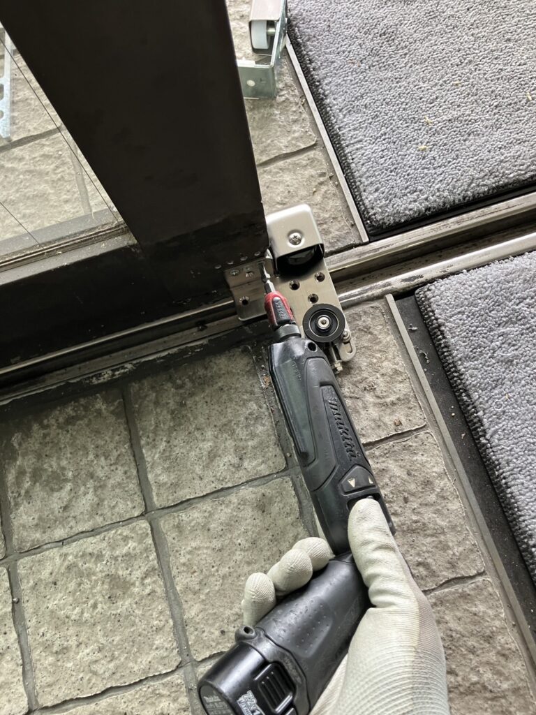 美濃加茂市　自動ドア修理