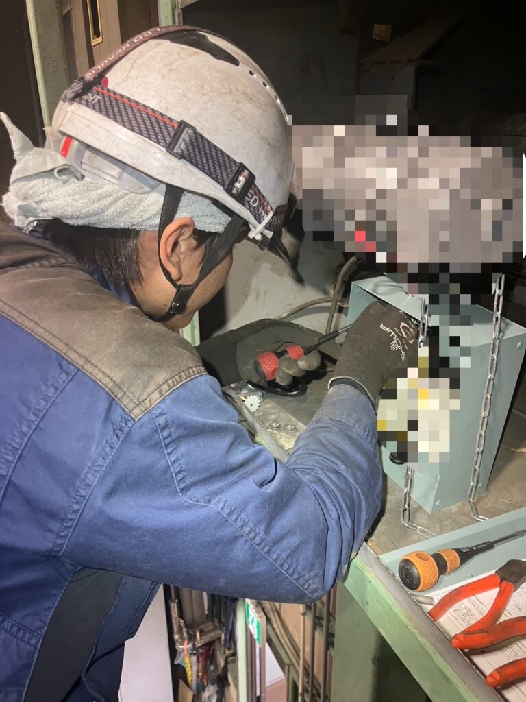 小牧市 重量シャッター修理