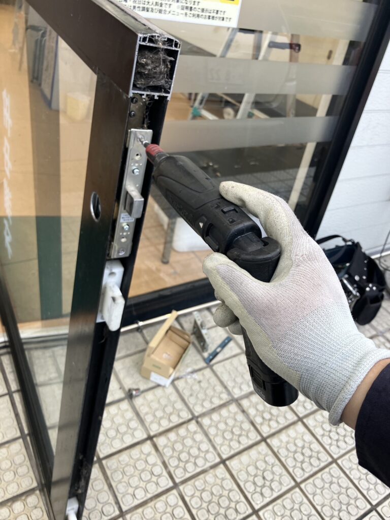 岐阜県　自動ドア修理