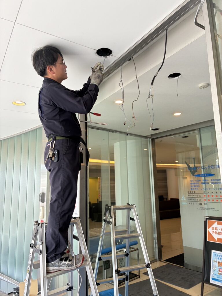 名古屋市　自動ドア修理